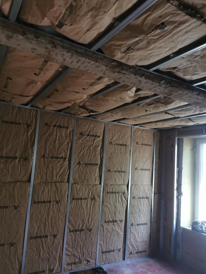 Faux plafond à retombées — Gruissan